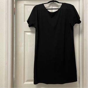 New black shortsleeve dress size L